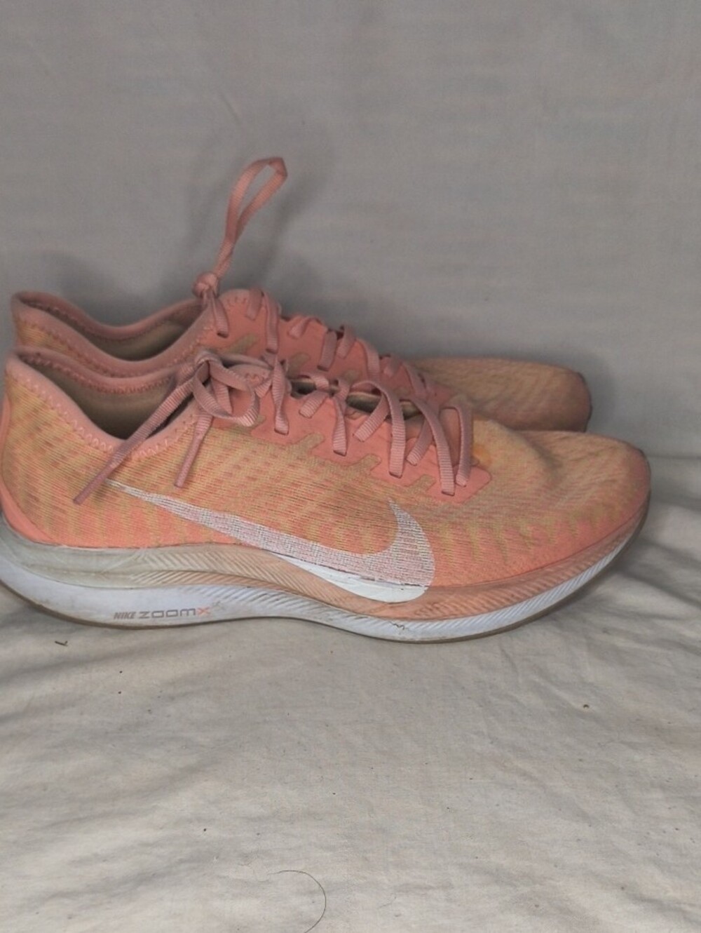 Nike Women's Peach/Pink Athletic Running Shoes Size 9 AM - Picture 6 of 10